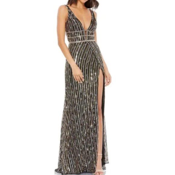 MAC DUGGAL SEQUIN DEEP V-NECK SLEEVELESS THIGH SLIT BLACK/GOLD GOWN sz 0 - Picture 1 of 4